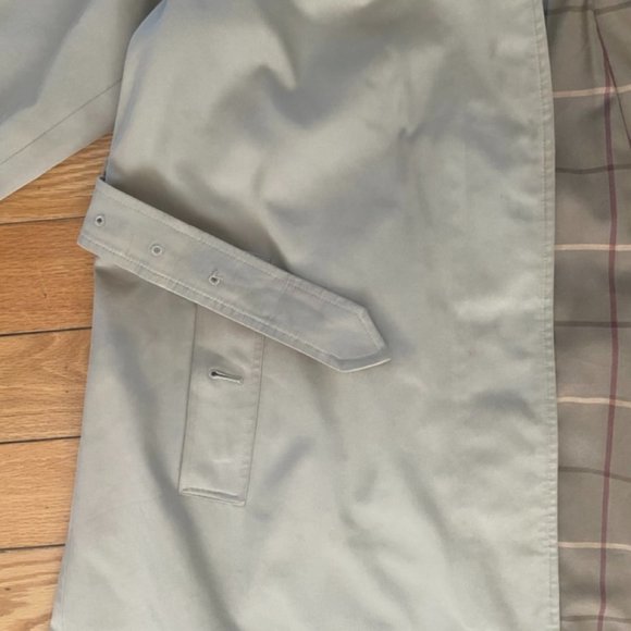 Burberry Trench Coat - Picture 8 of 16